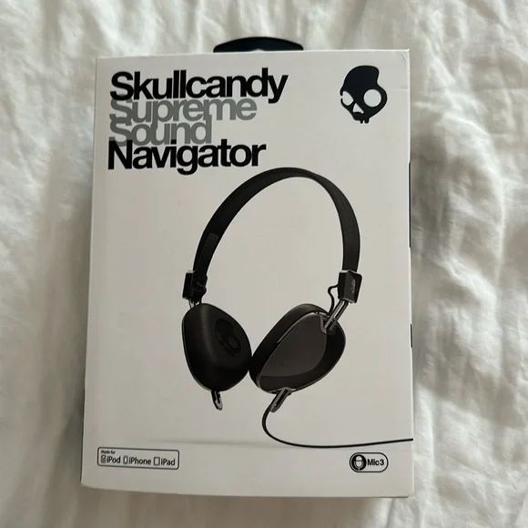 NWT Skullcandy Supreme Sound Navigator - Picture 1 of 3